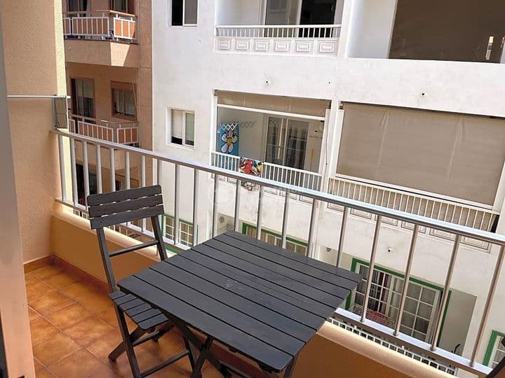 1 bedroom apartment for rent in Costa del Silencio-Las Galletas, Spain - Image 3