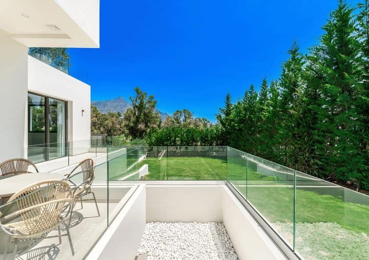 4 bedrooms house for sale in Nueva Andalucia, Spain - Image 3