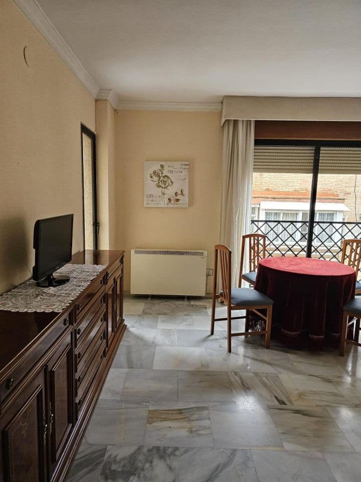 2 bedrooms apartment for rent in Beiro, Spain - Image 7