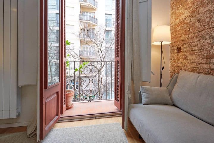 1 bedroom apartment for rent in Dreta de lEixample, Spain - Image 9