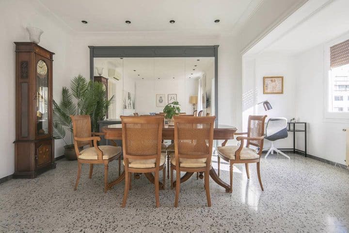 3 bedrooms apartment for rent in Sant Antoni, Spain - Image 4