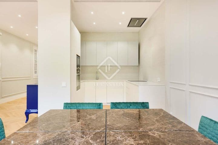 3 bedrooms apartment for sale in Barcelona, Spain - Image 6