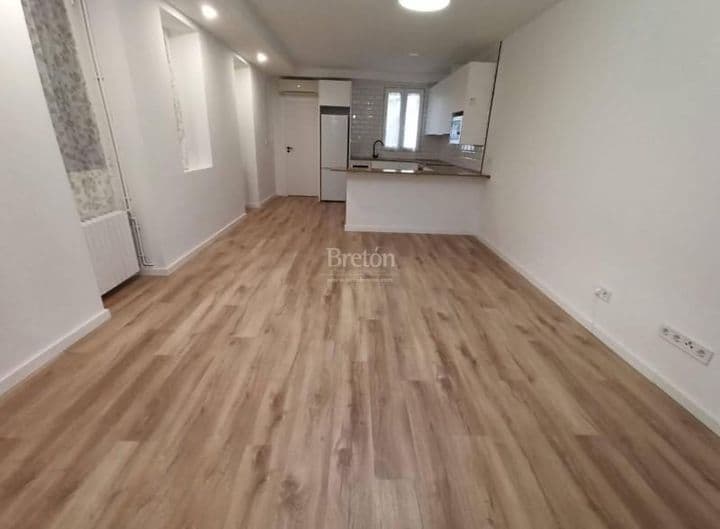 1 bedroom apartment for rent in Centro, Spain - Image 4