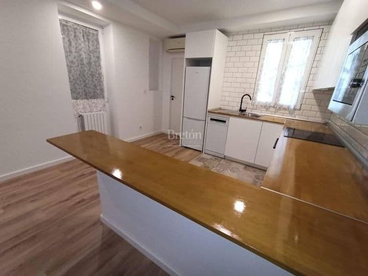 1 bedroom apartment for rent in Centro, Spain - Image 7