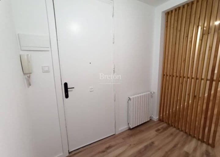 1 bedroom apartment for rent in Centro, Spain - Image 10