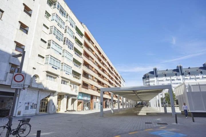 4 bedrooms apartment for rent in Vitoria-Gasteiz, Spain - Image 5