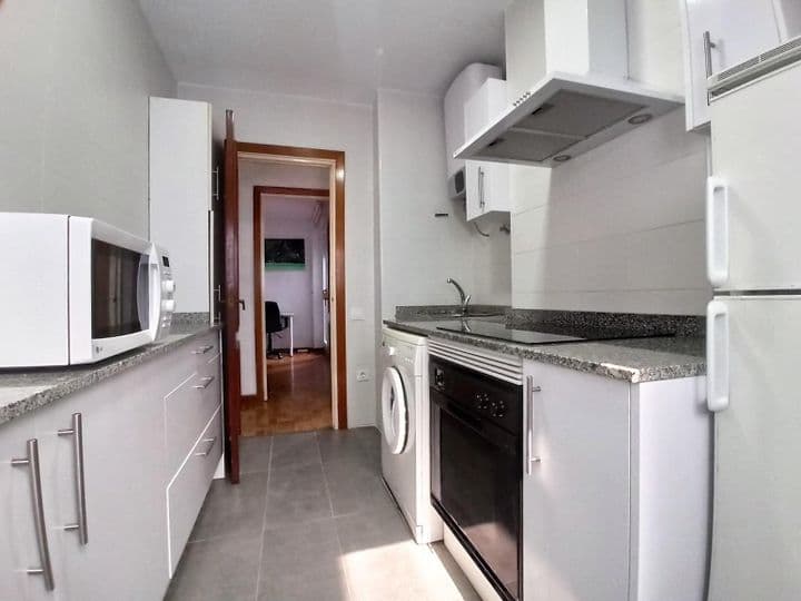 3 bedrooms apartment for rent in Santander, Spain - Image 3