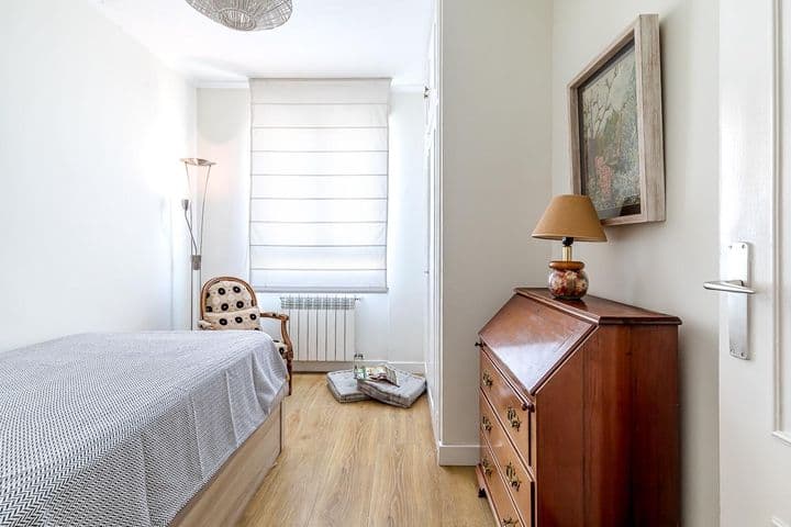 2 bedrooms apartment for rent in Madrid, Spain - Image 34