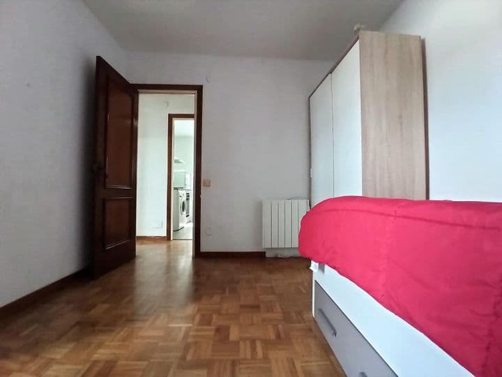 3 bedrooms apartment for rent in Santander, Spain - Image 12