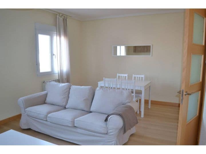 2 bedrooms apartment for rent in Palencia, Spain - Image 13