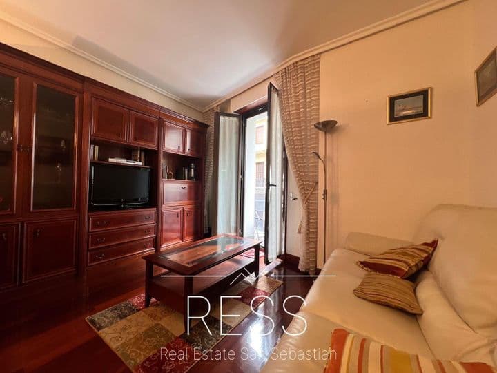 3 bedrooms apartment for rent in Donostia-San Sebastian, Spain - Image 4