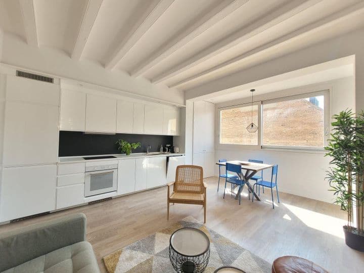 2 bedrooms apartment for rent in Barcelona, Spain - Image 6