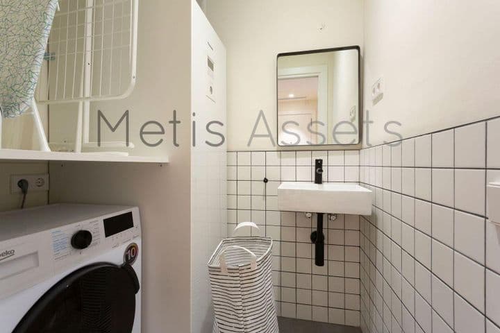 1 bedroom apartment for rent in Barcelona, Spain - Image 16