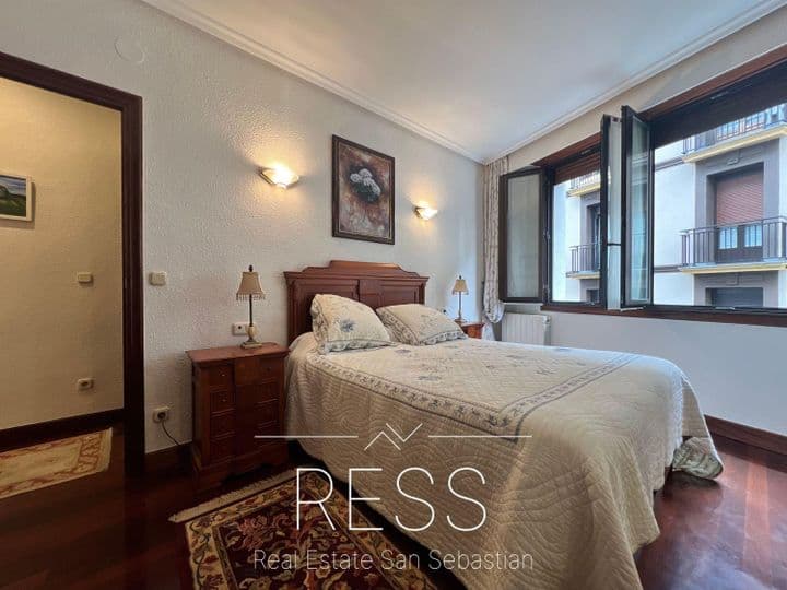 3 bedrooms apartment for rent in Donostia-San Sebastian, Spain - Image 6