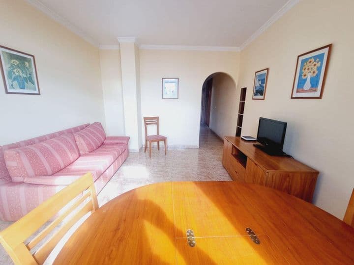 1 bedroom apartment for rent in Las Palmas de Gran Canaria, Spain - Image 4