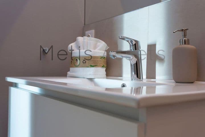 2 bedrooms apartment for rent in Barcelona, Spain - Image 18