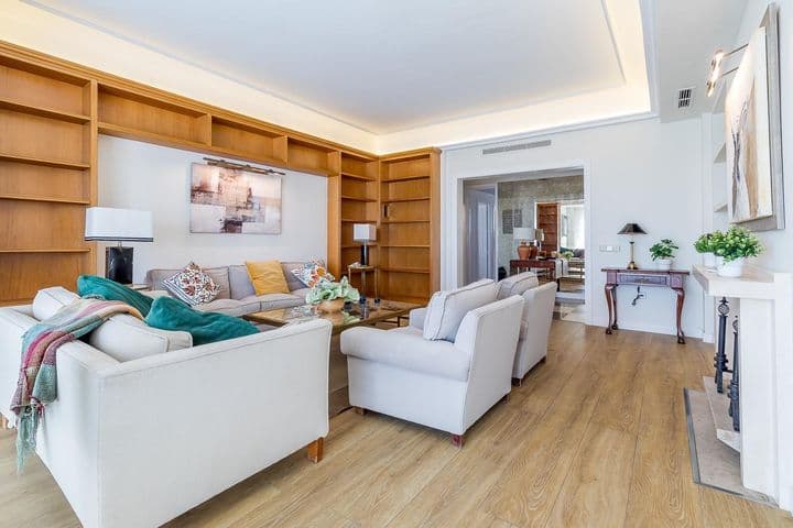 2 bedrooms apartment for rent in Madrid, Spain - Image 9