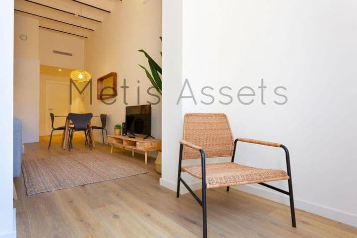 1 bedroom apartment for rent in Barcelona, Spain - Image 12