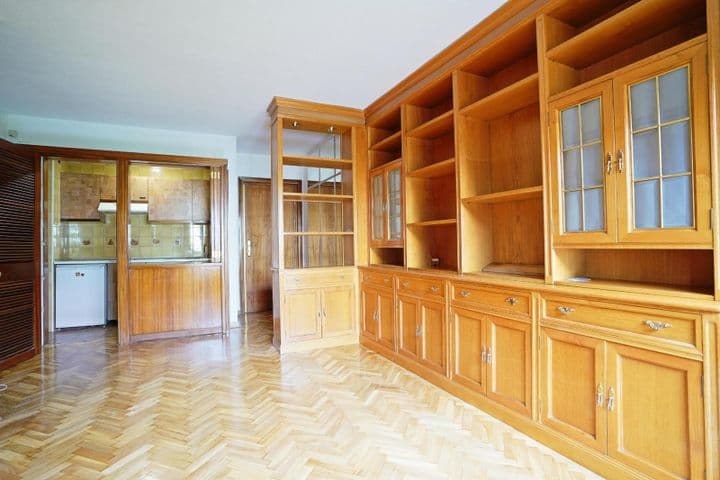 1 bedroom apartment for rent in Madrid, Spain - Image 2