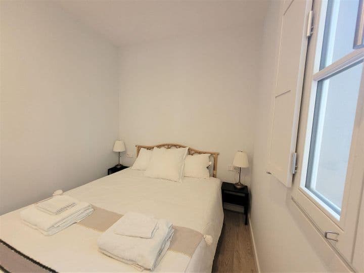 2 bedrooms apartment for rent in Barcelona, Spain - Image 12