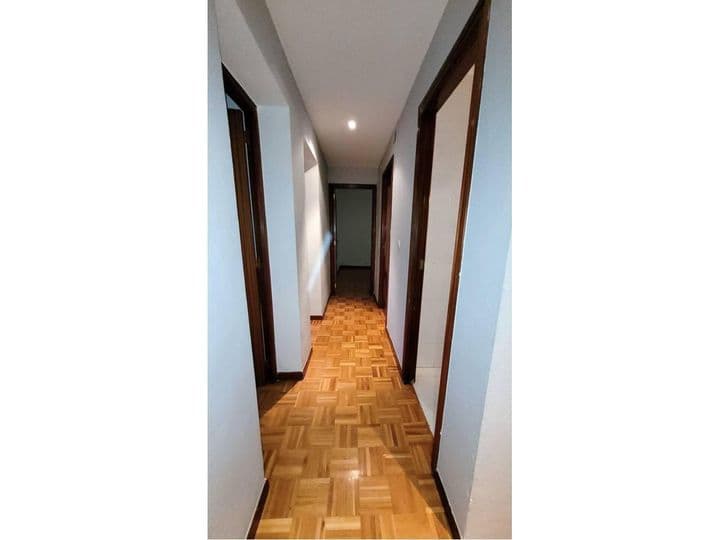 3 bedrooms apartment for rent in Palencia, Spain - Image 8