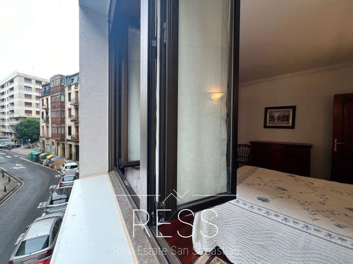 3 bedrooms apartment for rent in Donostia-San Sebastian, Spain - Image 7