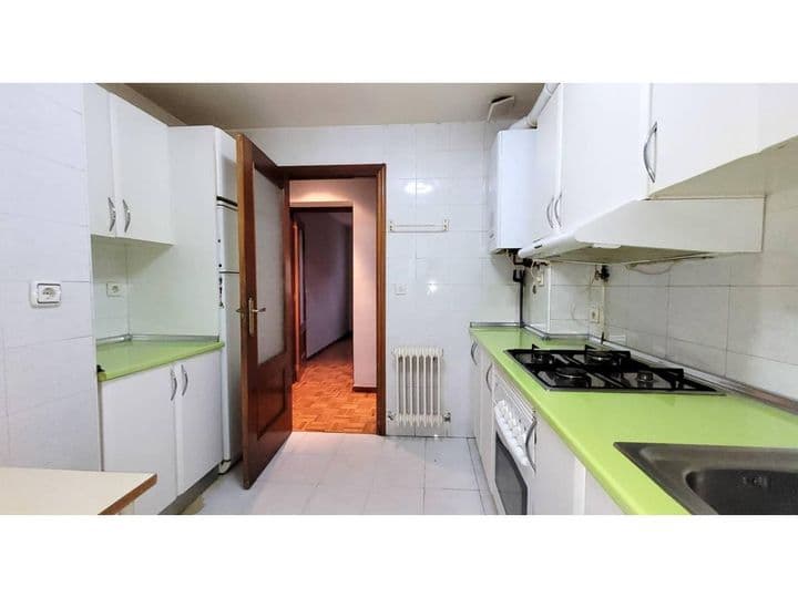 3 bedrooms apartment for rent in Palencia, Spain - Image 4