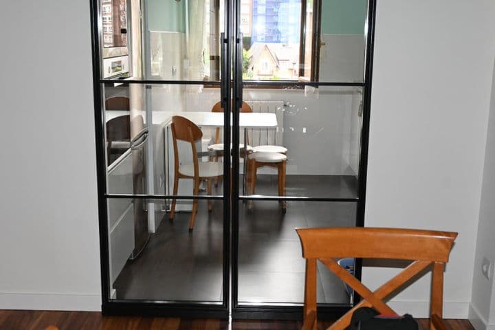 2 bedrooms apartment for rent in Santander, Spain - Image 13