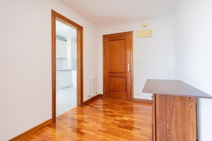 3 bedrooms apartment for rent in Pamplona, Spain - Image 24