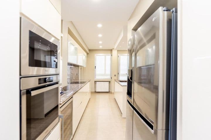 3 bedrooms apartment for sale in Madrid, Spain - Image 14