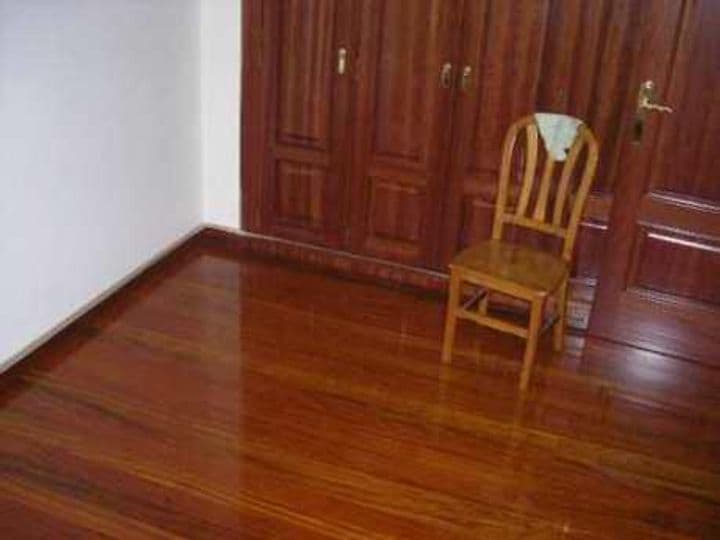 4 bedrooms apartment for rent in Vigo, Spain - Image 5