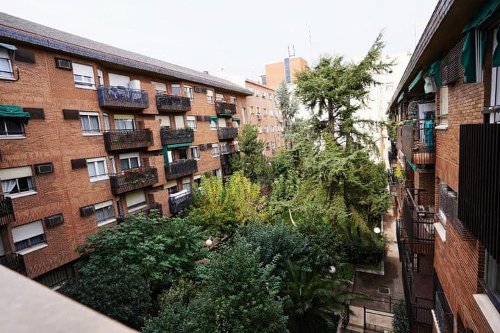 1 bedroom apartment for rent in Madrid, Spain - Image 10