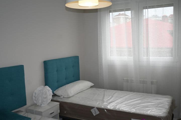 4 bedrooms apartment for rent in Santander, Spain - Image 8