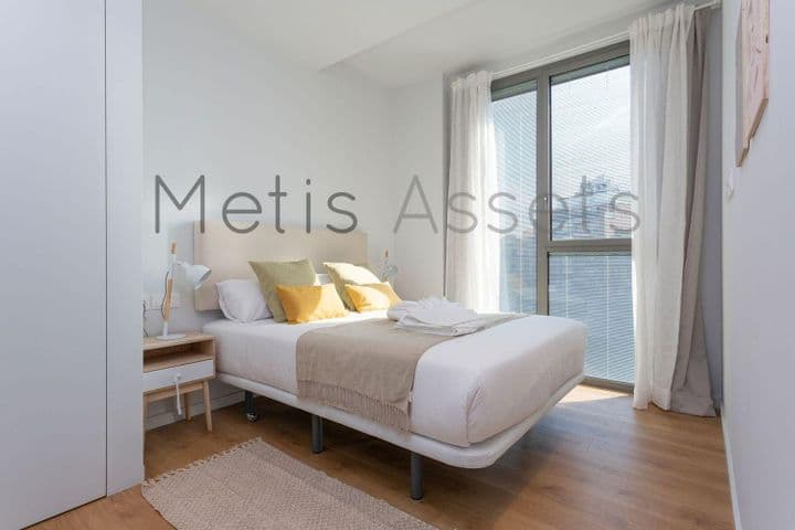 2 bedrooms apartment for rent in Barcelona, Spain - Image 13