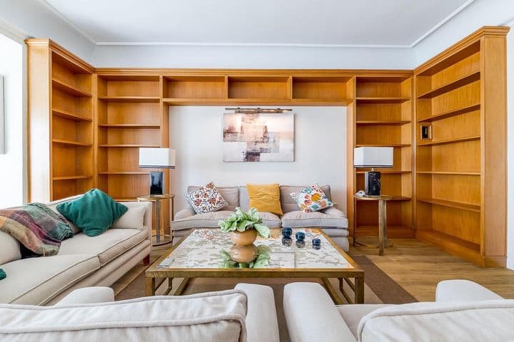 2 bedrooms apartment for rent in Madrid, Spain - Image 15