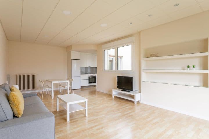 1 bedroom apartment for rent in Pamplona, Spain - Image 8