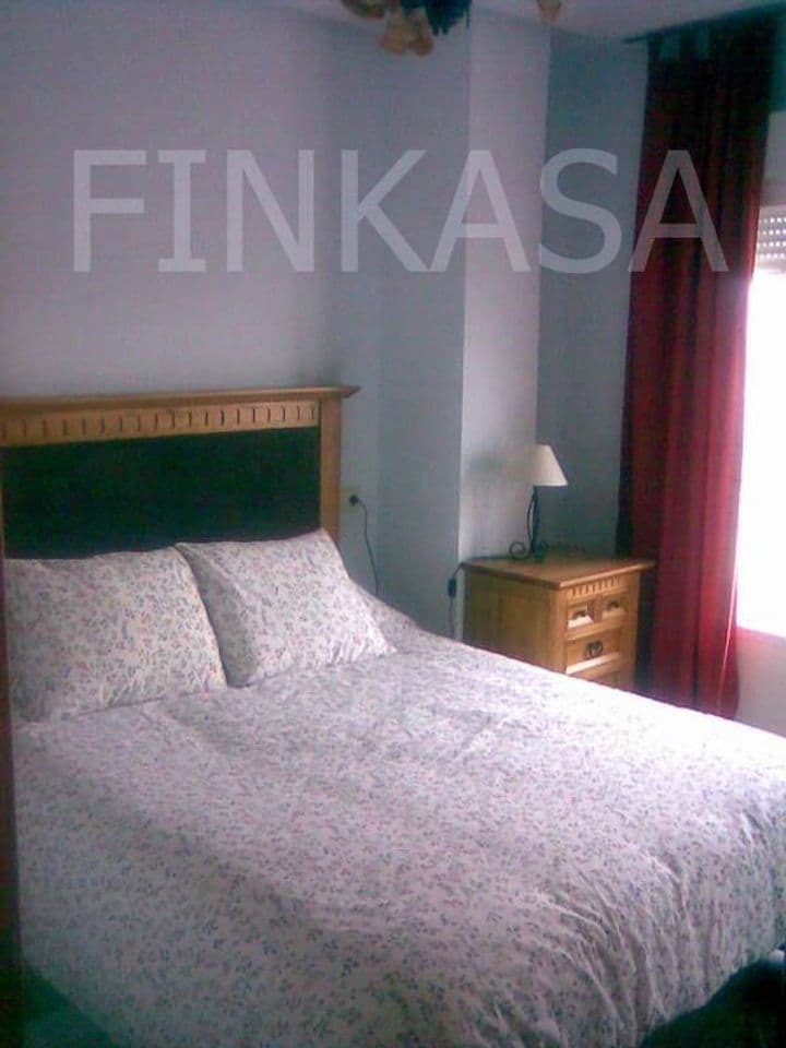 2 bedrooms apartment for rent in Salamanca, Spain - Image 10