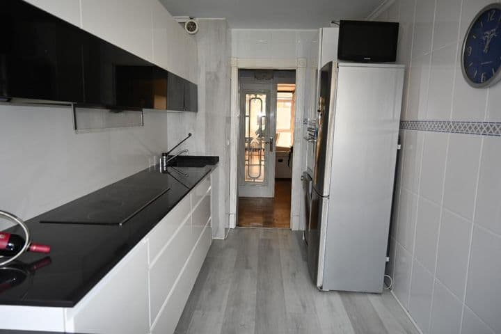 3 bedrooms apartment for rent in Santander, Spain - Image 7