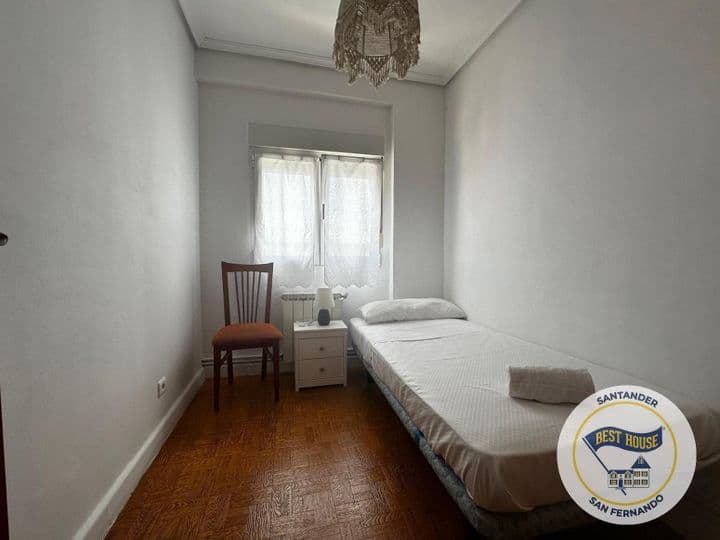 3 bedrooms apartment for rent in Santander, Spain - Image 13