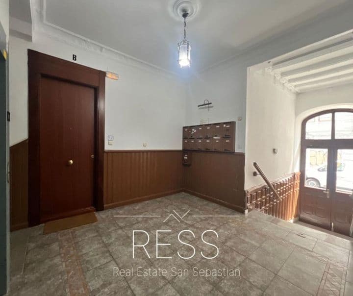 2 bedrooms apartment for rent in Donostia-San Sebastian, Spain - Image 13