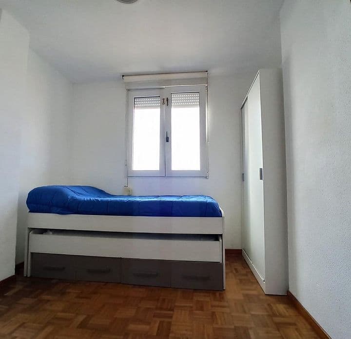 3 bedrooms apartment for rent in Santander, Spain - Image 17