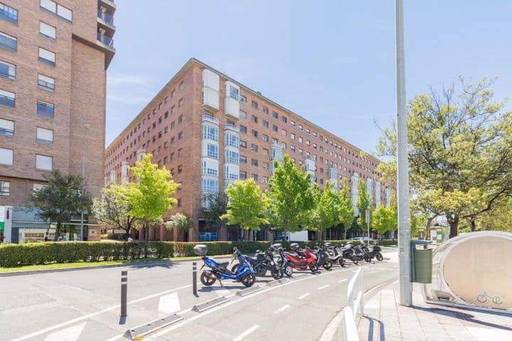 3 bedrooms apartment for rent in Pamplona, Spain - Image 30