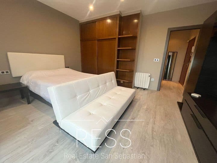 1 bedroom house for rent in Donostia-San Sebastian, Spain - Image 3