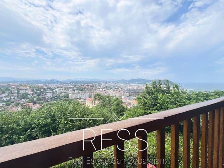 4 bedrooms apartment for sale in Donostia-San Sebastian, Spain - Image 2