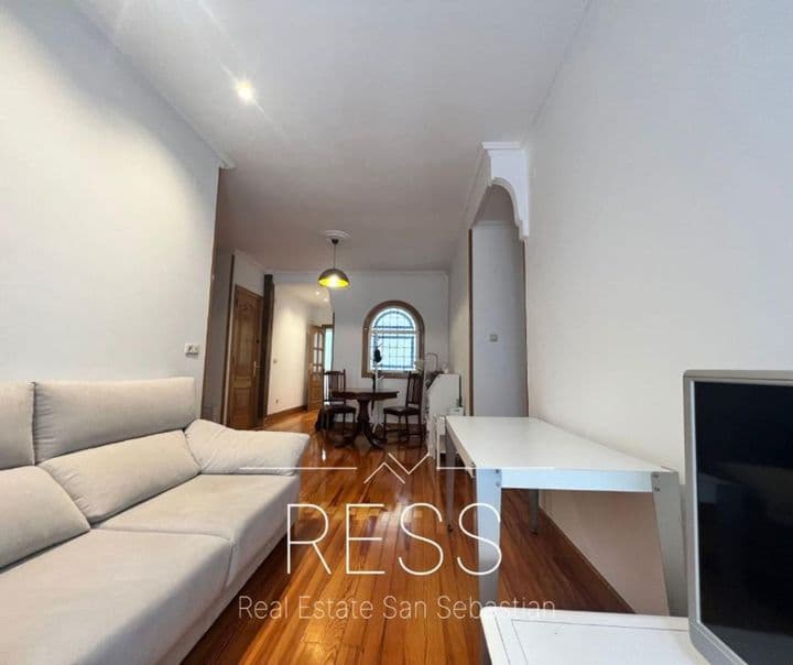 2 bedrooms apartment for rent in Donostia-San Sebastian, Spain - Image 4