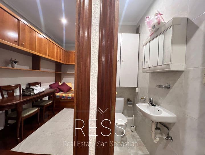 3 bedrooms apartment for rent in Donostia-San Sebastian, Spain - Image 15