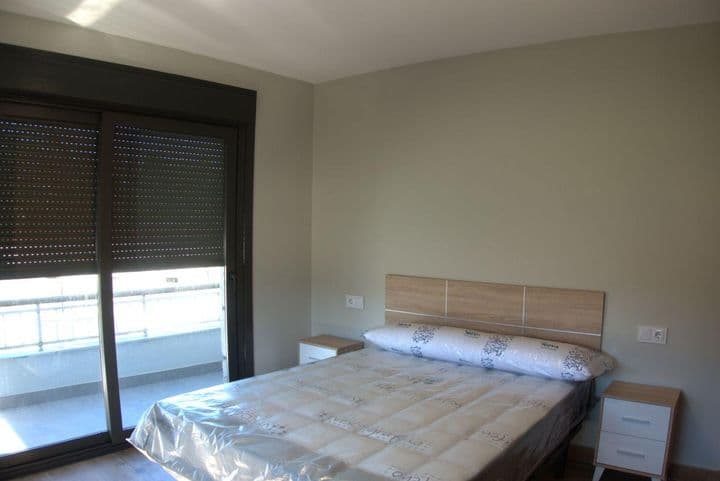 2 bedrooms apartment for rent in O Porrino, Spain - Image 13