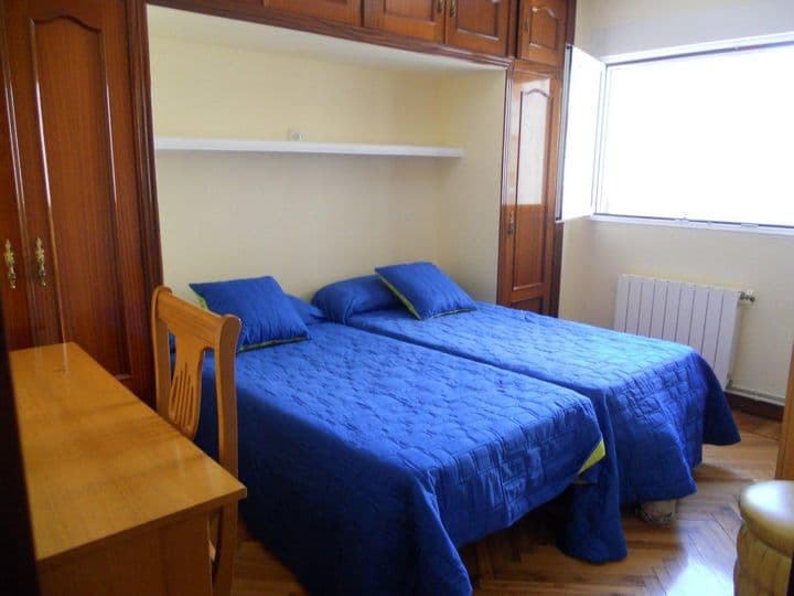 3 bedrooms apartment for rent in Santander, Spain - Image 8