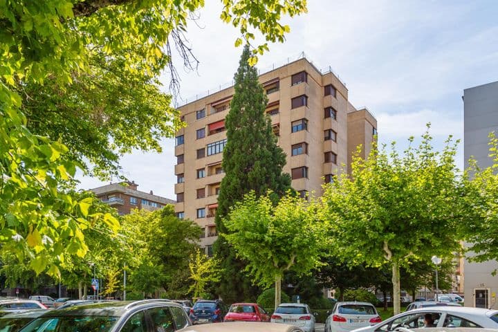 4 bedrooms apartment for sale in Pamplona, Spain - Image 35