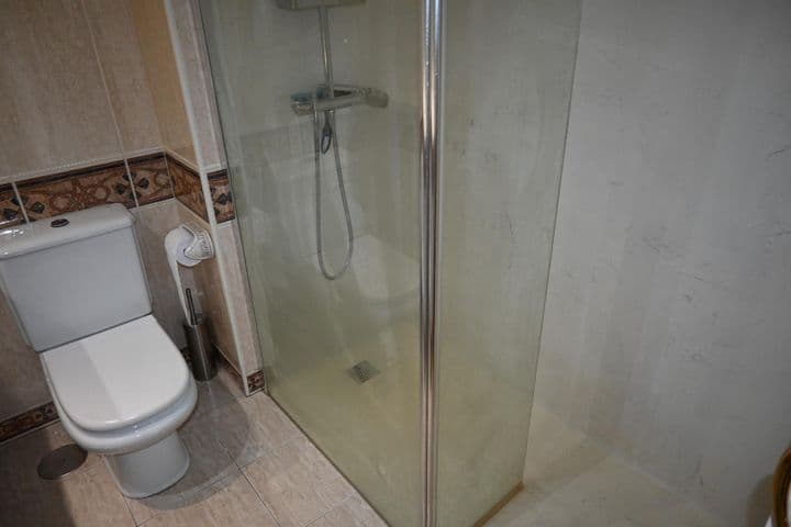 3 bedrooms apartment for rent in Santander, Spain - Image 15